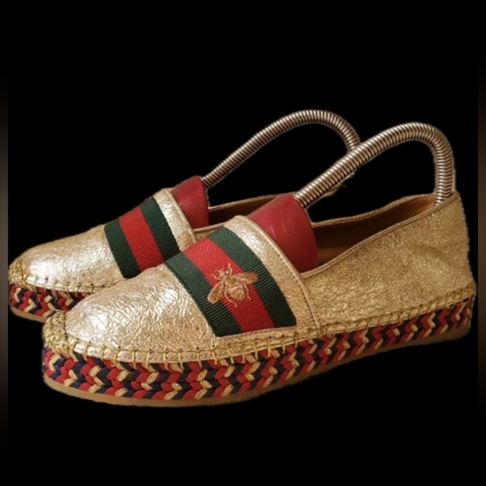 Authentic GUCCI Metallic Gold Leather Bee Slip On Espadrilles Retails $950
